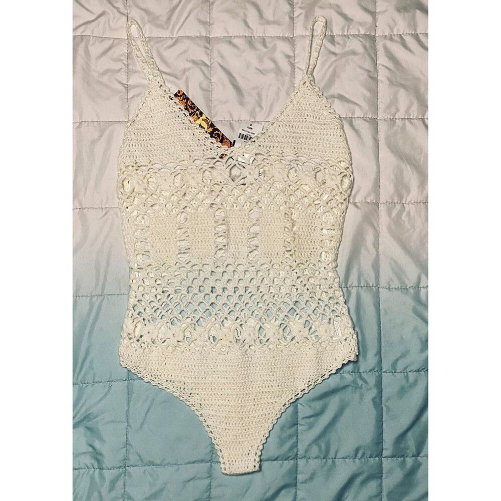 E Lady Crochet bathing suit size small NWT